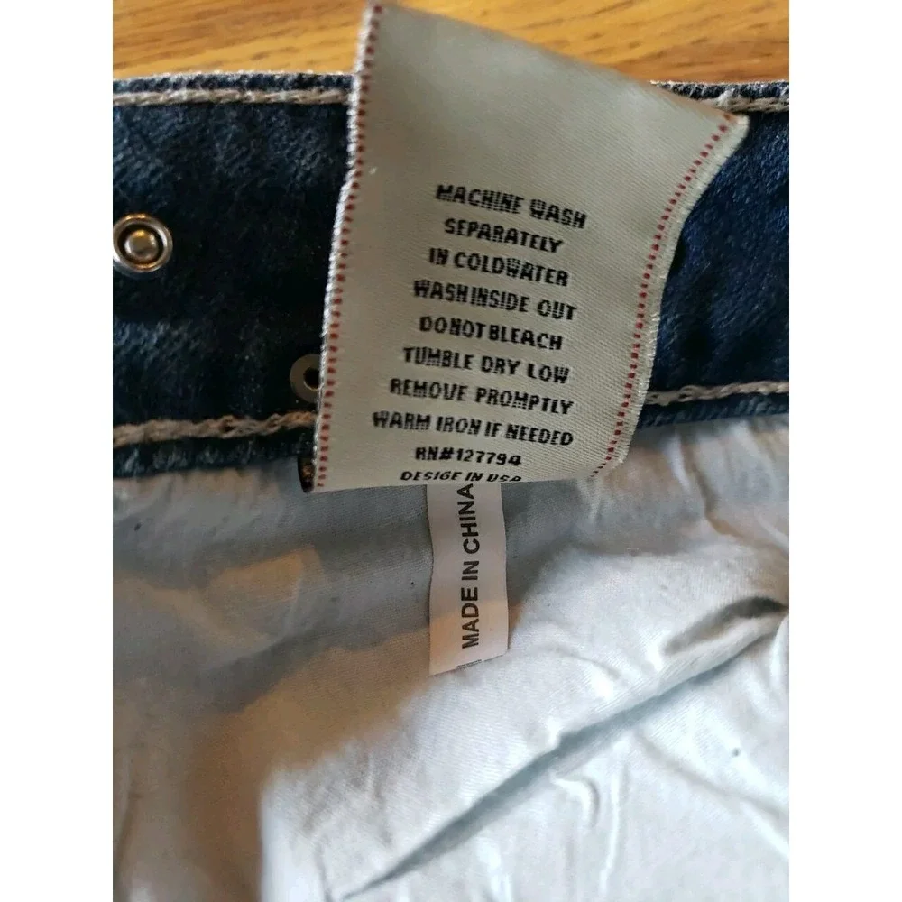 Sz 15 Jr Keya USA Women Easy Fit  Rhinestones Embroidered Cuff Capri Jean EUC - Picture 8 of 11